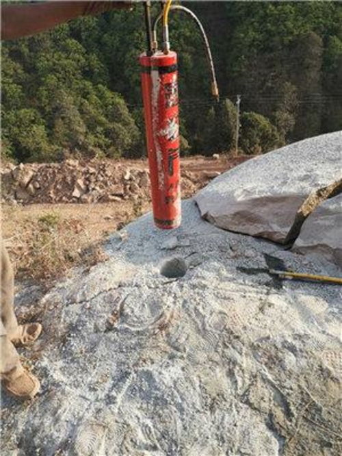 山西液压岩石分裂器液压劈裂棒,劈裂机